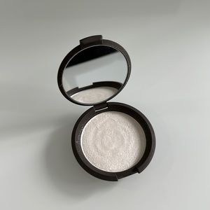 BECCA Shimmering Skin Perfector Pressed!
